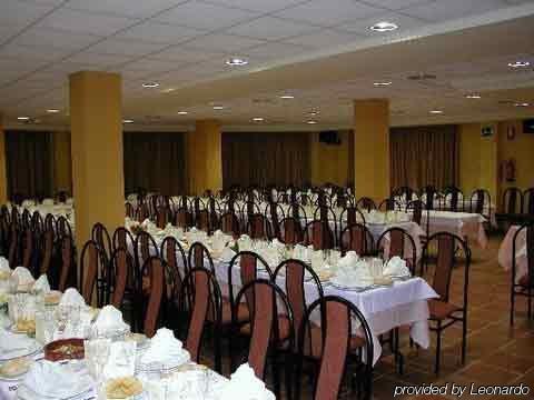 Hotel Restaurante Banos Baños de la Encina Restaurang bild